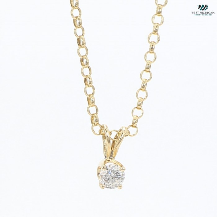 Diamond pendant with graduated rolo chain necklace R13135C
